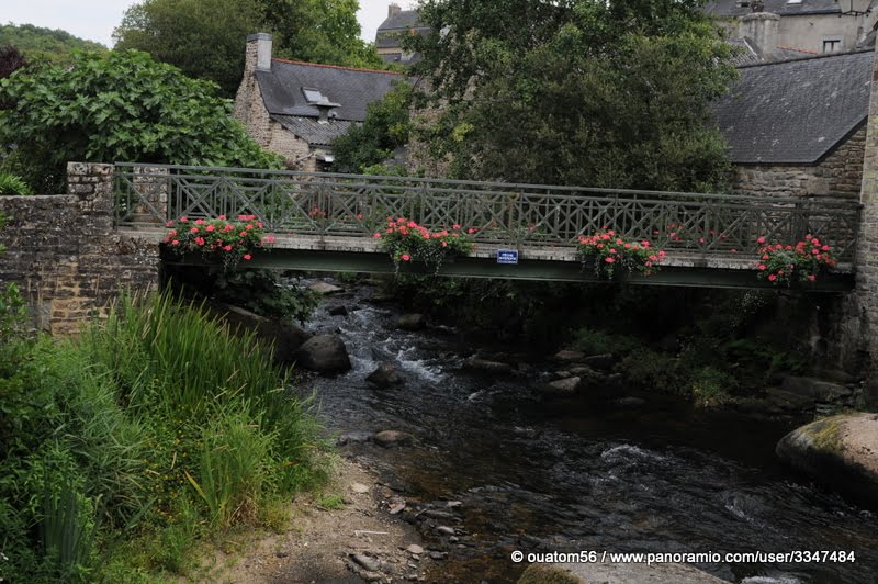 Petit pont sur l'Aven by ouatom56