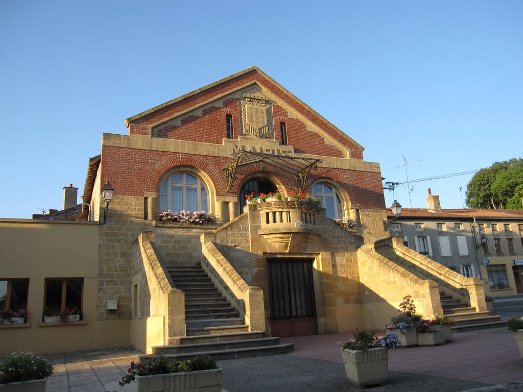 Mairie de Buzancy, Ardennes, France by TitTornade