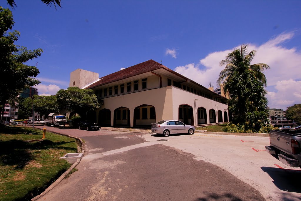 Museum Sandakan by Bong Ambutong