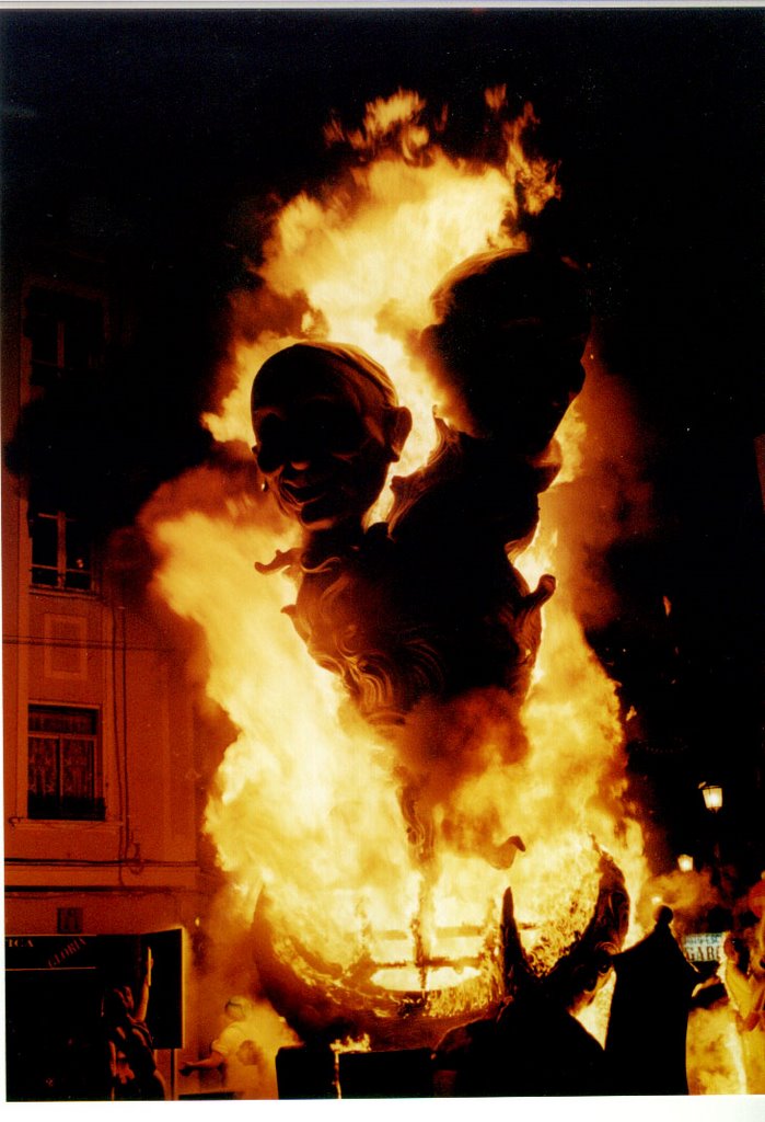 Falla Tomasos año 2003 by Ximo13