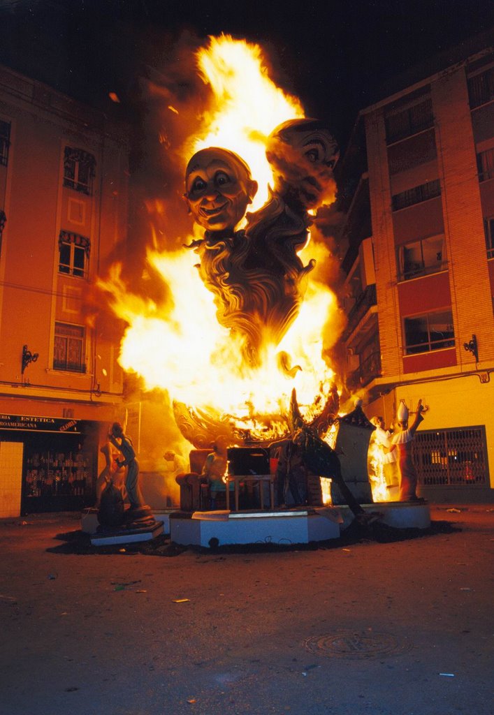 Falla Tomasos año 2003 by Ximo13