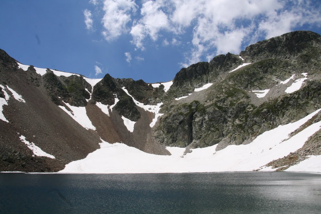 Laguna de Fuentes Carrionas by J.Laso Luena