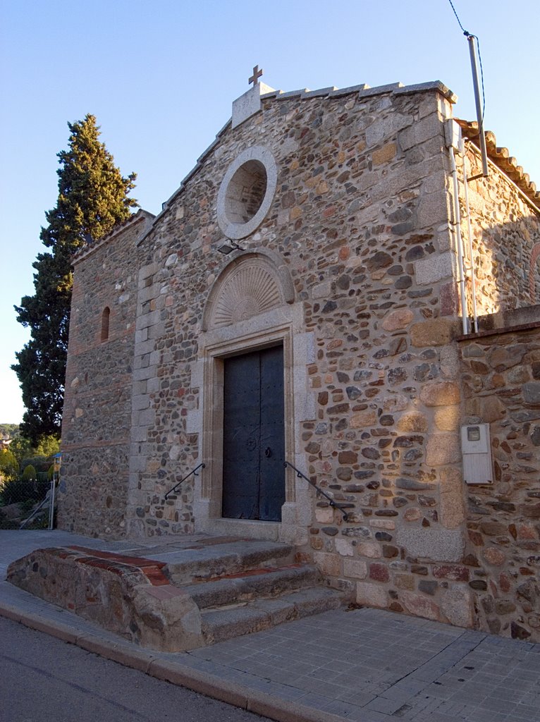 Sant Julià d'Alfou a Sant Antoni de Vilamajor, Vallès Oriental, Catalonia by Josep Xavier Sànchez