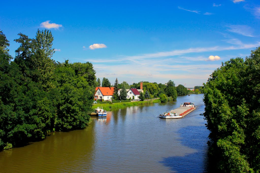 Elbe-Havel-Kanal in Genthin by Stephan Meisel