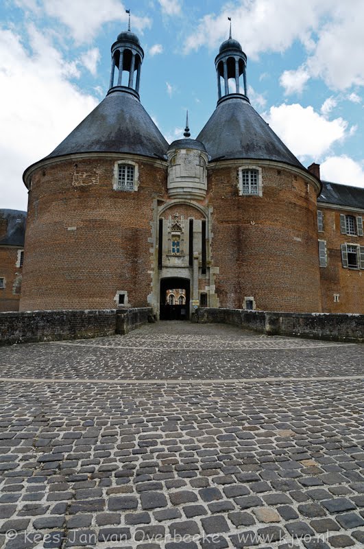 Château Saint Fargeau by Kees-Jan van Overbeeke