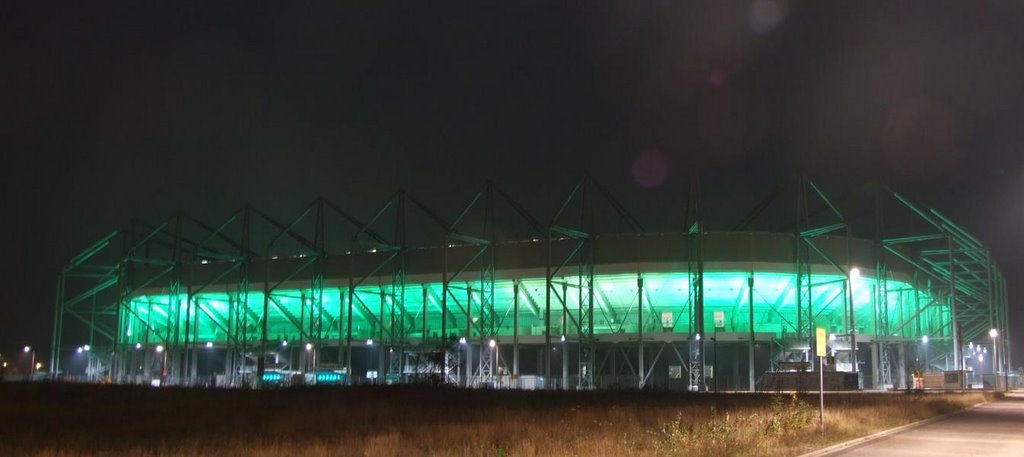 Borussenstadion bei Nacht by stefan-mg