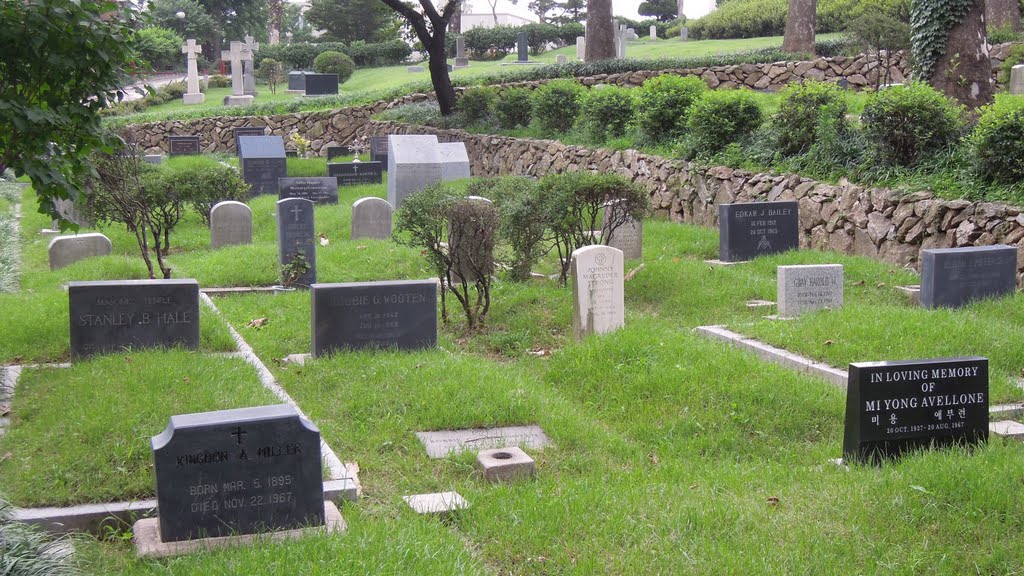 Memorial of Foreign Missionary at Yang-Hwa-Jin, Seoul, Korea by MC Han