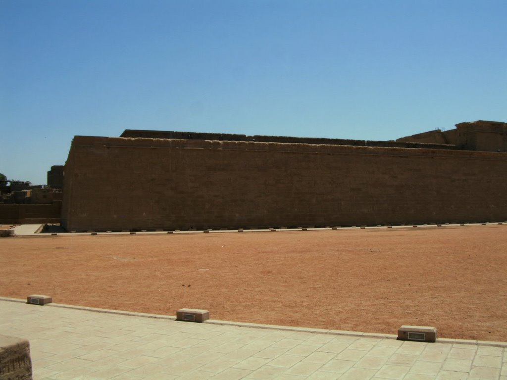 Horus Tempel (Edfu) by Malte Scholz