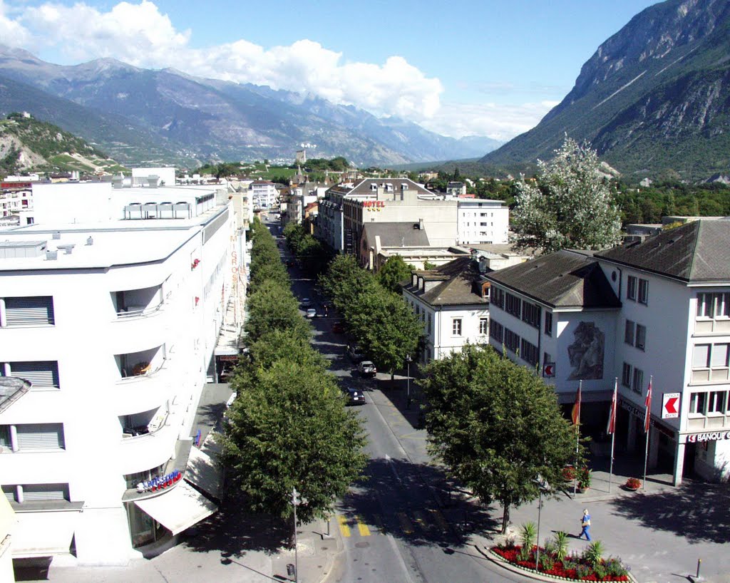 Sierre - avenue Général Guisan by Charly-G. Arbellay