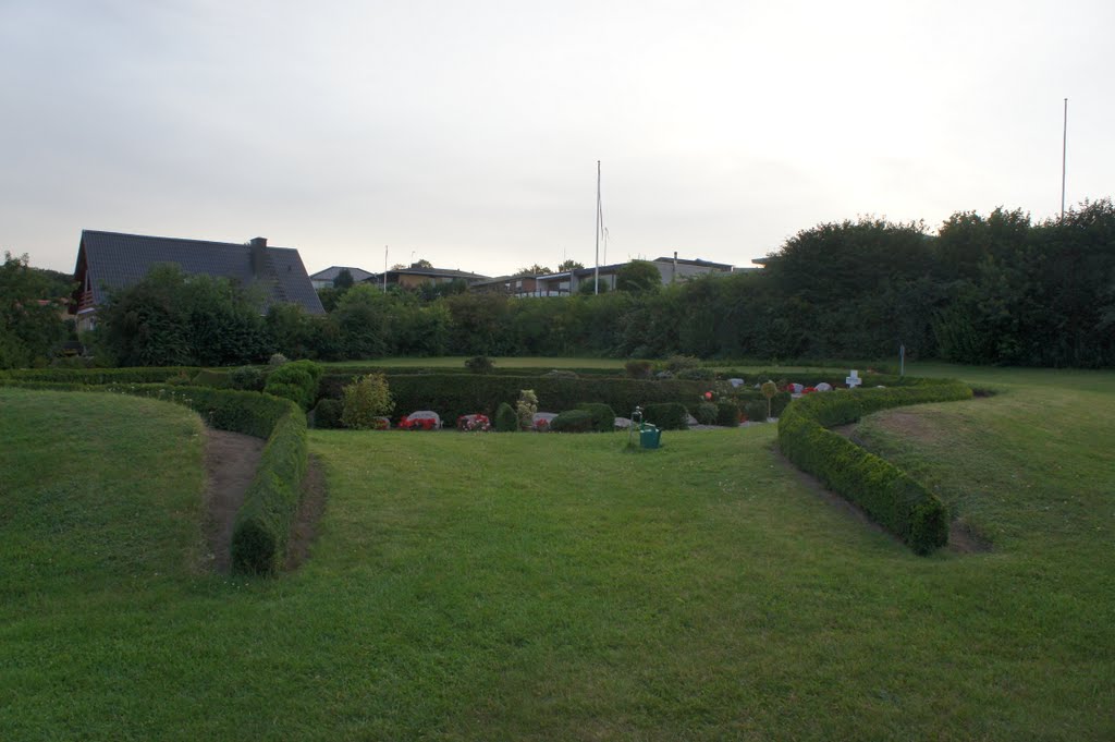 Ved Kollund kirke, 2.august 2011 by papkassen