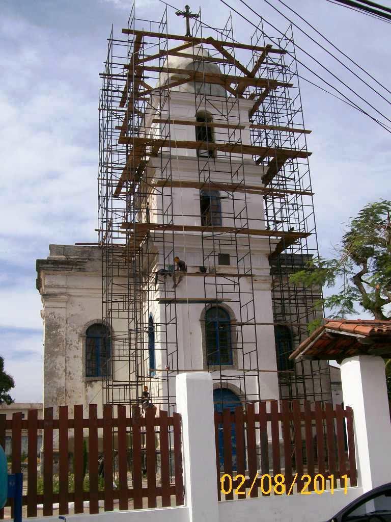 EXTERNAL PAINTING OF THE CHURCH OF SAINT JOHN THE BAPTIST, BARRA DE SÃO JOÃO, CASIMIRO DE ABREU, RIO DE JANEIRO, BRAZIL-RYDOJ by RYD Panoramio photos