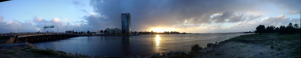 Canning Bridge panorama by Oscar.Gutierrez.Anguiano