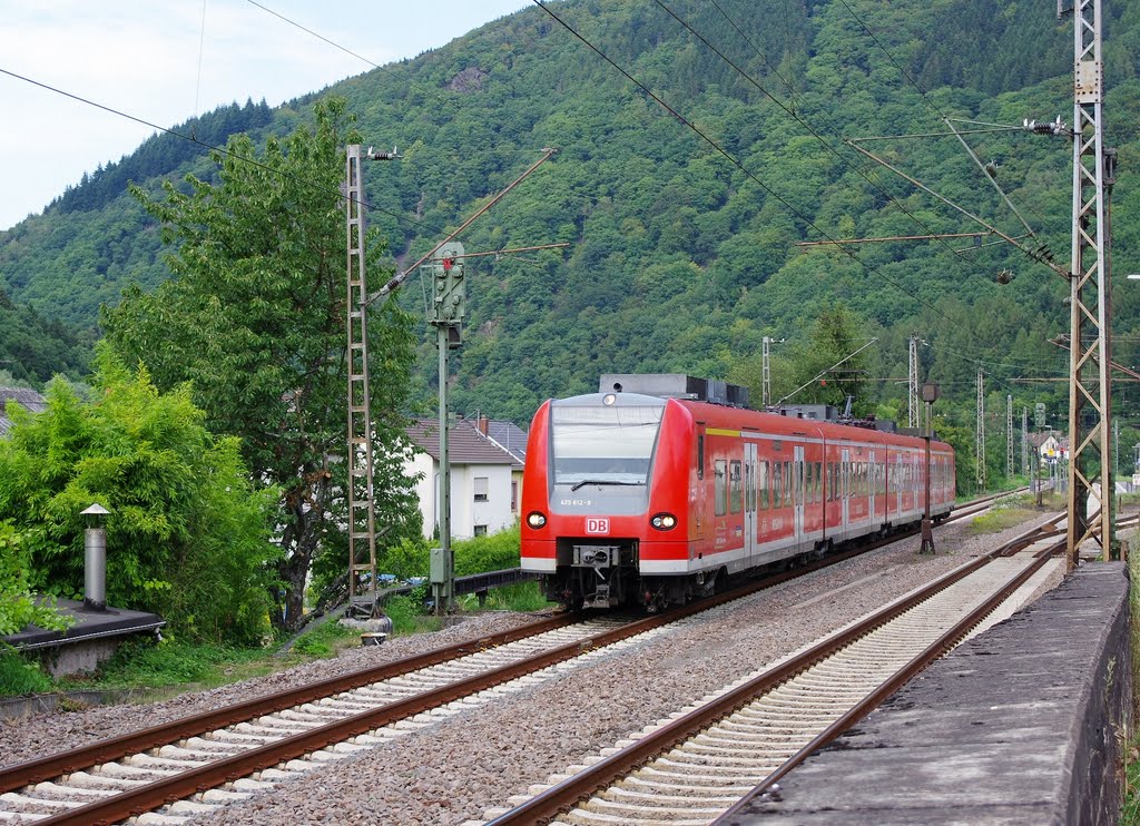 425 612-9 Ausfahrt Saarhölzbach 02.08.2011 by Erhard66802