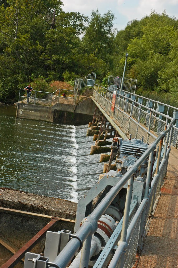 The weir on the Thames at Abingdon by Bressons_Puddle