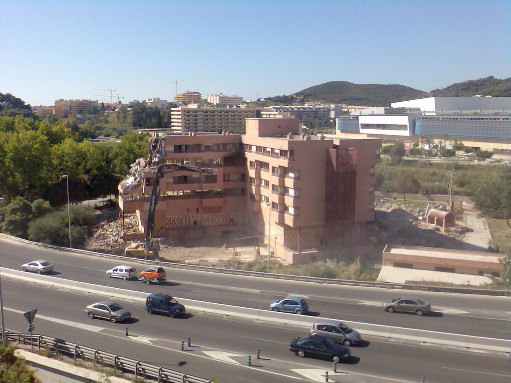 Geriátrico en demolición, Fuengirola, España. by Rafael Lozupone