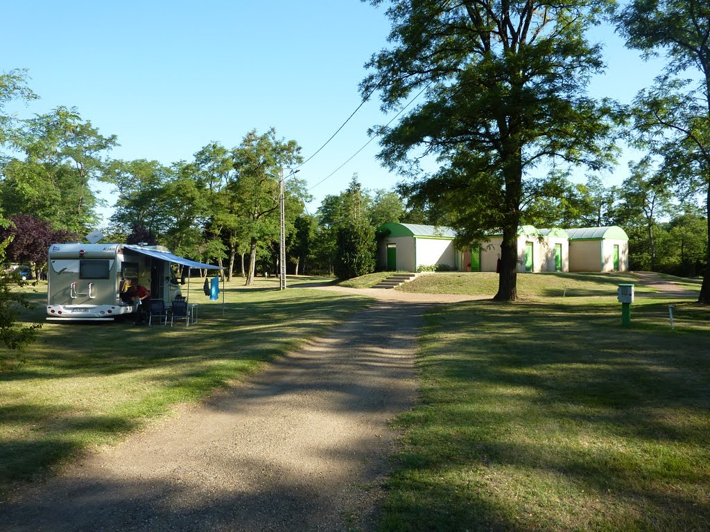 Pernocta camping Pouilly sur Loire. http://viajar-con-autocaravana.blogspot.com/ by alsaga