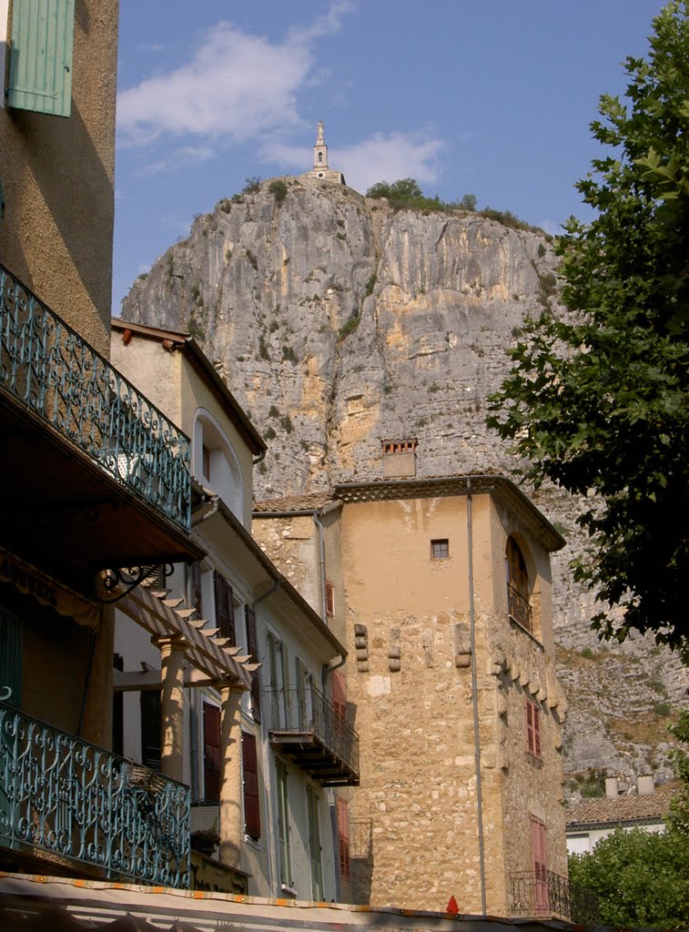 Castellane by bertrandpetas