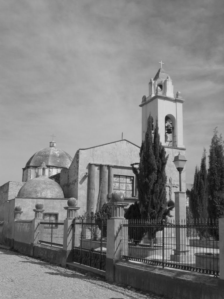 Templo en Vizarron, Qro. by Arq. Sergio H. Sanchez H.