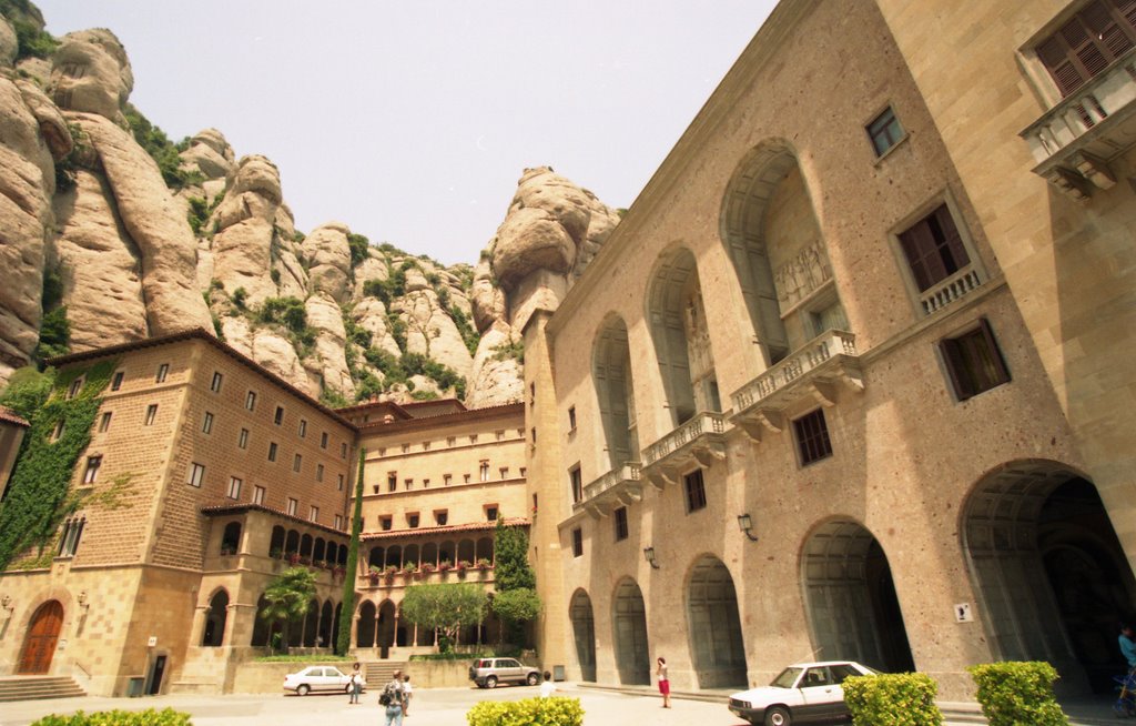 Montserrat by edprasthofer