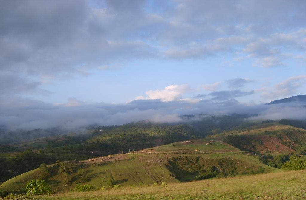 Pueblo de las Nubes by Javier Bautista E.