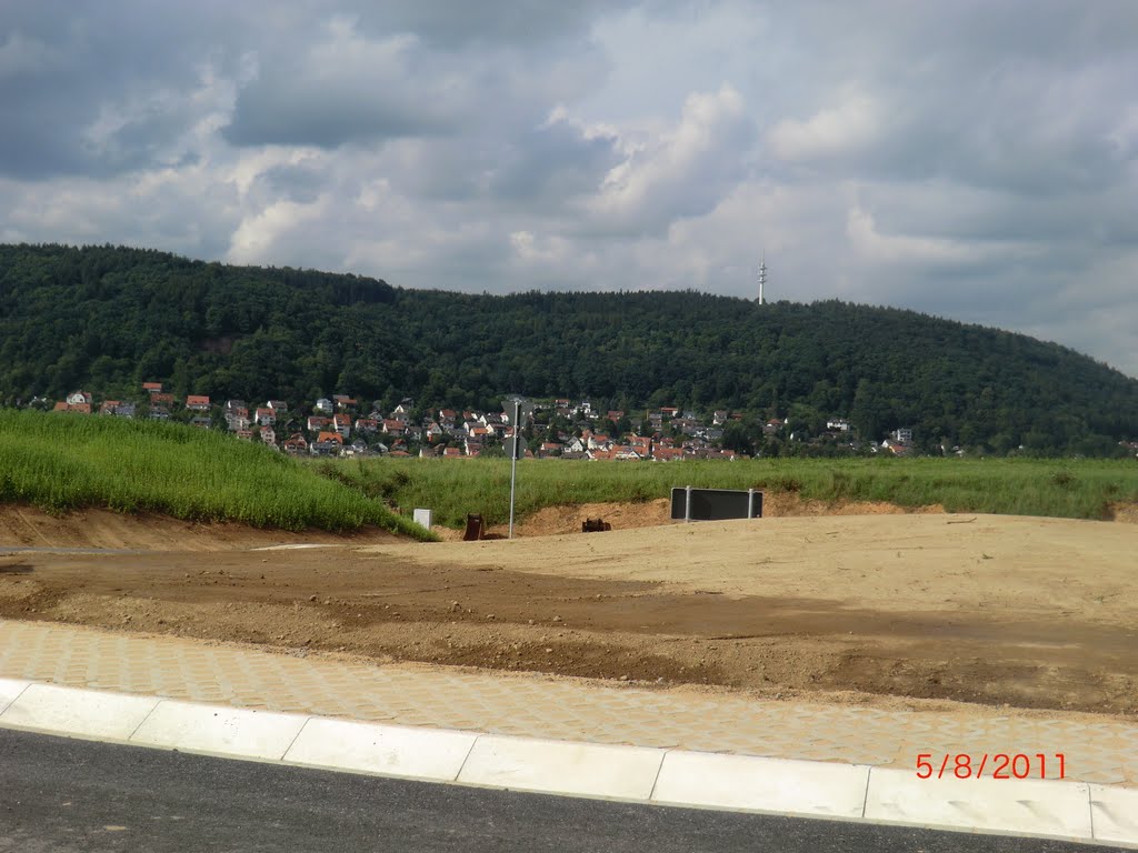 Blick vom Kreisel in Altenhaßlau auf Gelnhausen by Bohlender