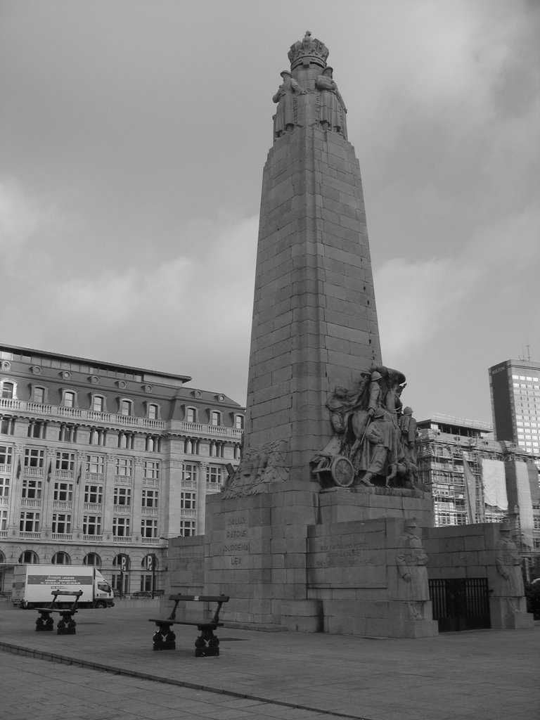 Place Poelaert by Bertrand Debroux