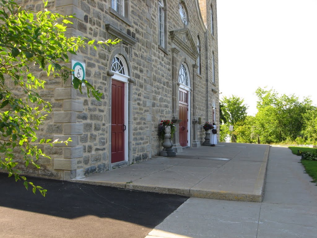 Église St-Joachim de Châteauguay coté sud by Le marcheur