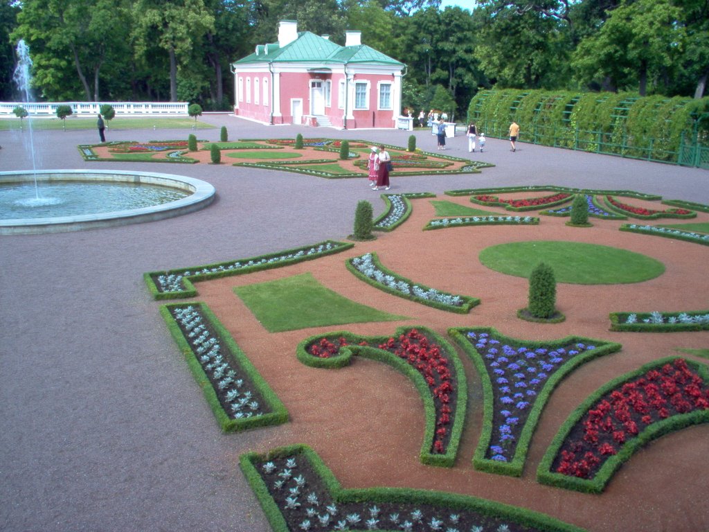 Kadrioru, Tallinn, Estonia 2005 by Kari Saviranta