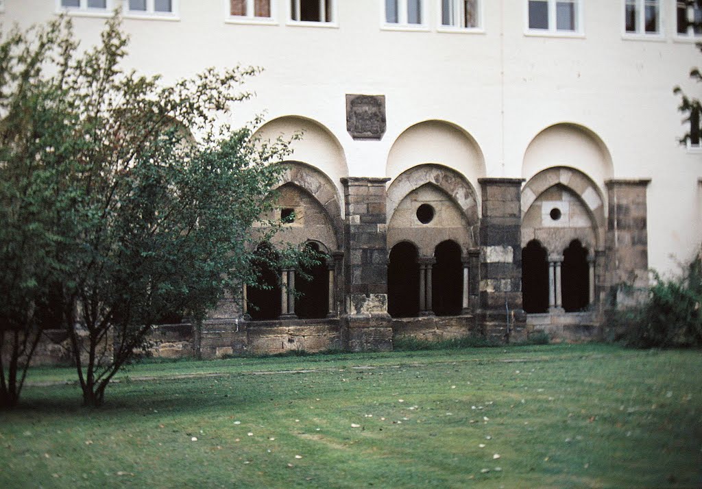 Hildesheim, St. Michael 1981, Kreuzgang by Wensky