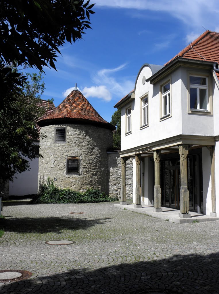 Niederstetten - Alte Turnhalle und Seeturm by stedinger85