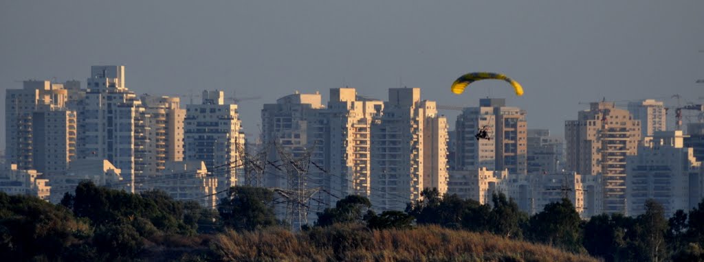 Paraglider over Petah Tikva, Israel by perspectivus