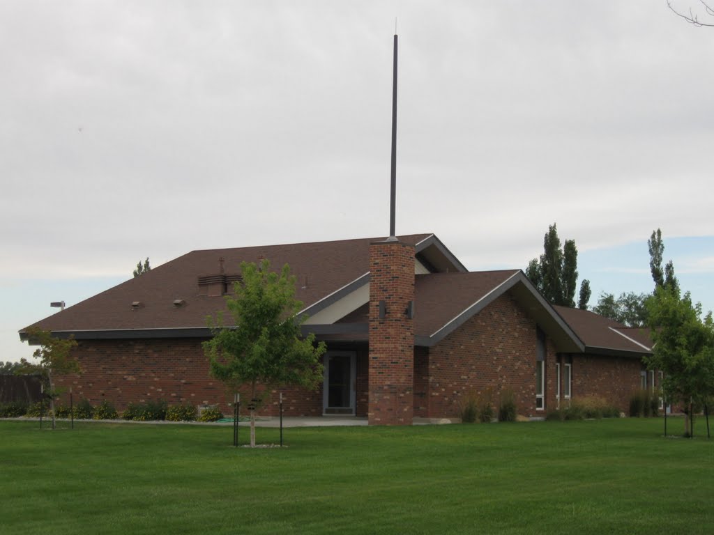 Mormon Church in Shoshoni by MetricWrench