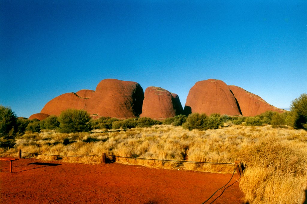 The Olgas, Kata Tjuta NP by Roberto Zallocco