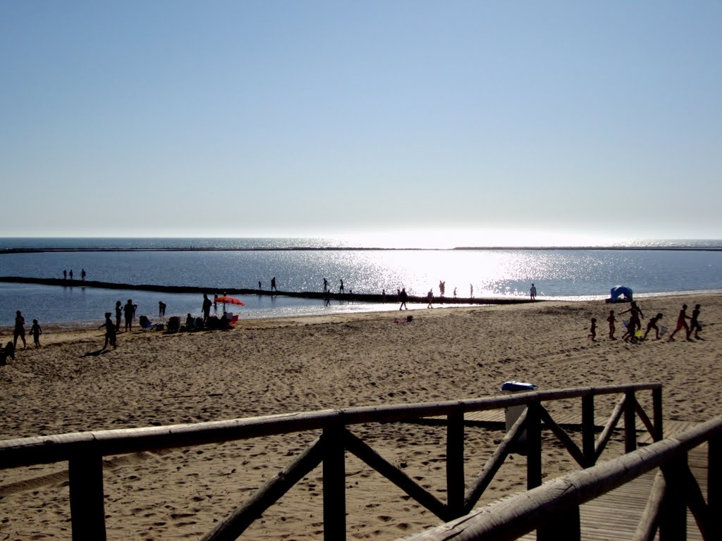 Atardecer en la Playa de Los Corrales - Rota (Cádiz) by carmenmiramadrid >>NO VIEWS<<