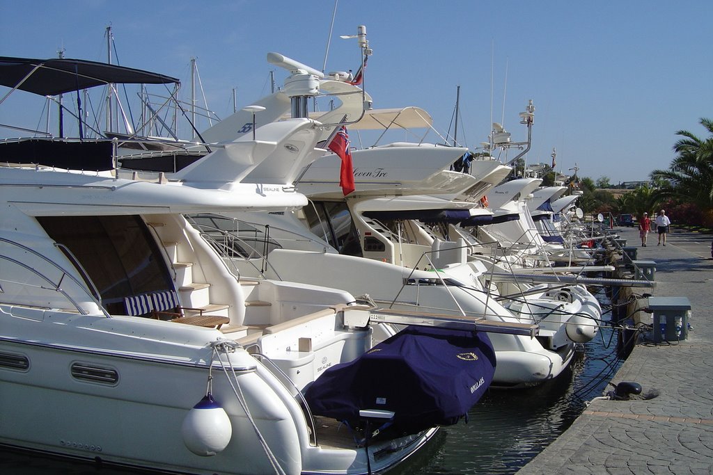 Cala D'Or Harbour by Andreas Koll