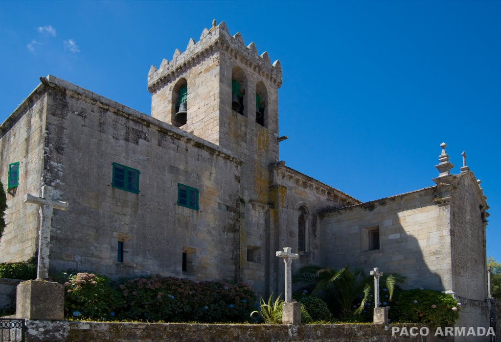 Lateral iglesia Santa María by PACO ARMADA