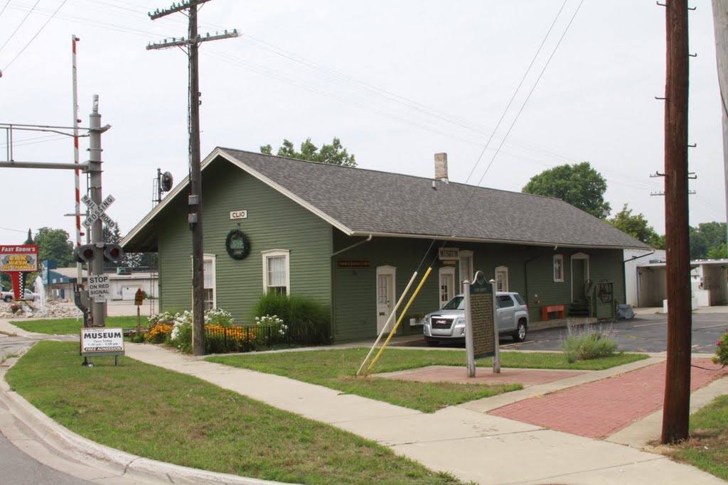 Former PM Train Station, Clio, MI, August 2011 by archlapeer