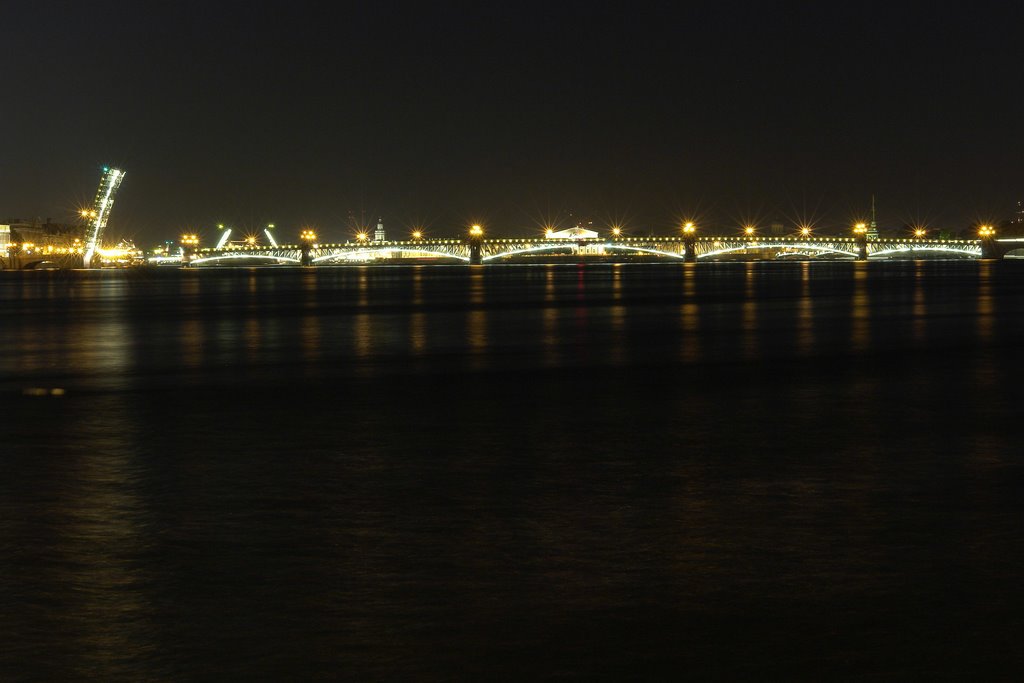 Trinity Bridge (night) by rovager