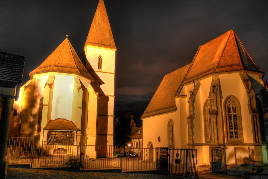 Barbara Kapelle in Unterkochen bei Nacht by fotokostik