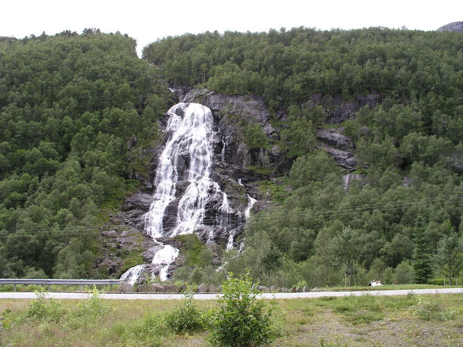 Norway_Bratlandsdalen_Waterfall by Danko Remek