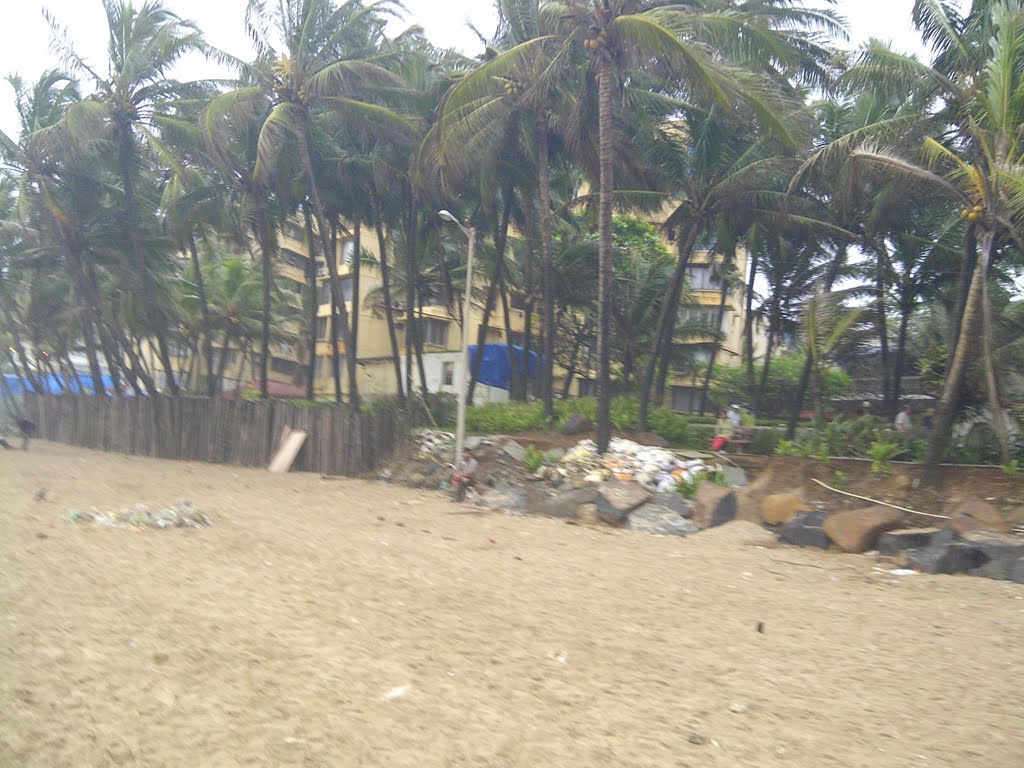 JUHU BEACH by veluswamy devendran