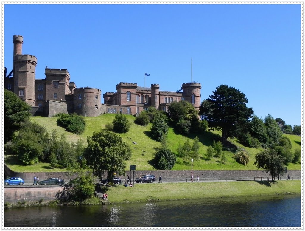 Inverness - castle by grojec