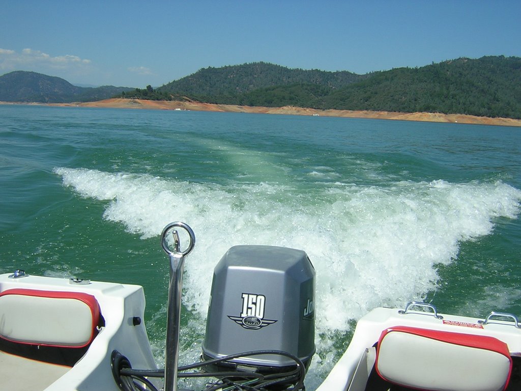 On Shasta Lake 8-2-2007 by Kyle Stephen Smith