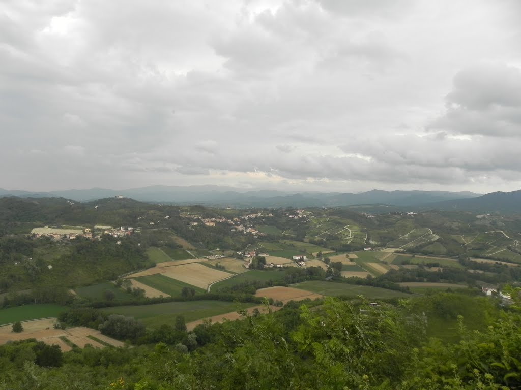 Parodi Ligure - Vista delle colline verso Gavi by claudio_quaglia