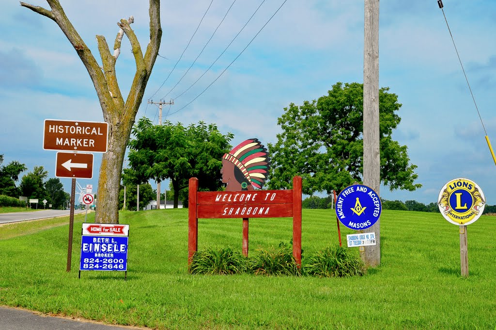 Shabbona welcome sign by D200DX