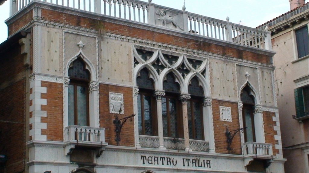 Venice, Teatro Italia by elalexan