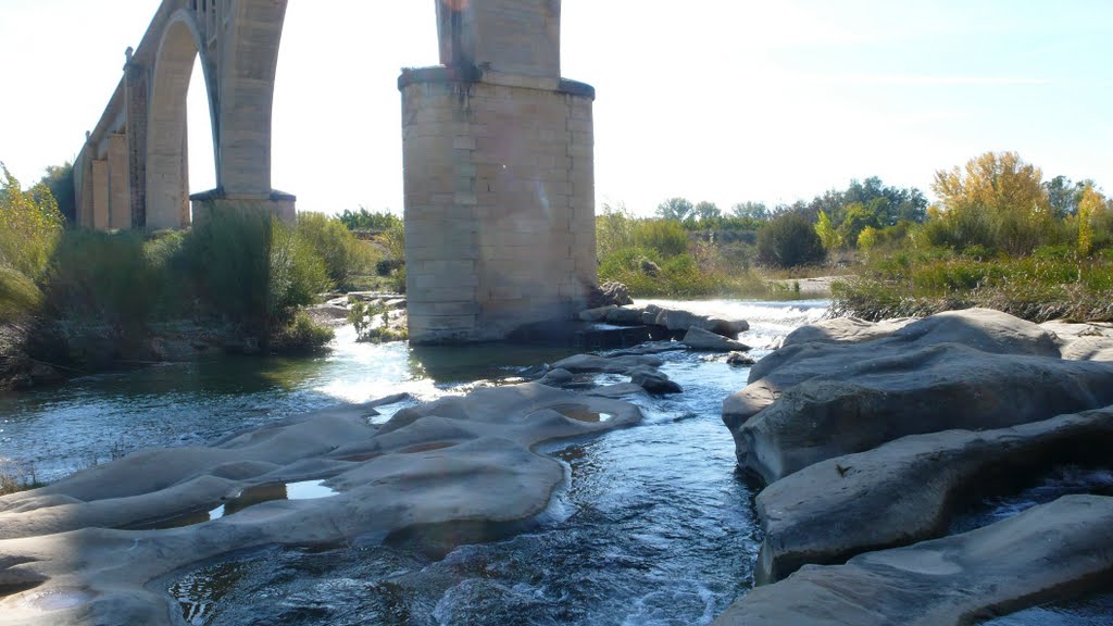 Puente sobre el Matarraña by Barbaider