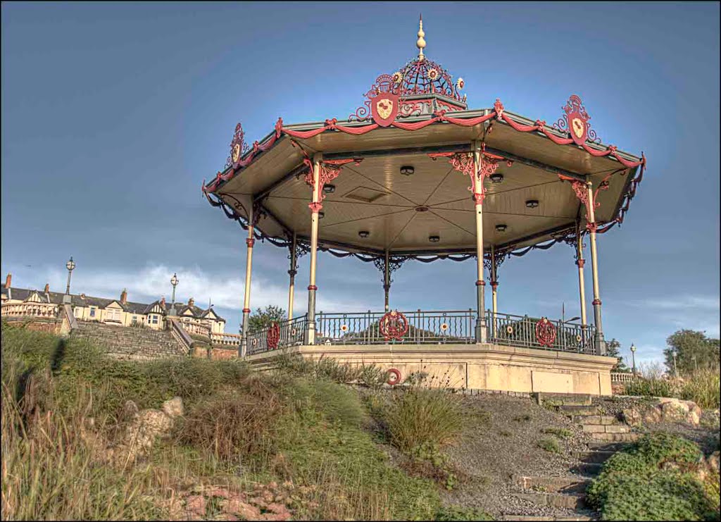 Marine park bandstand by Dave Barber