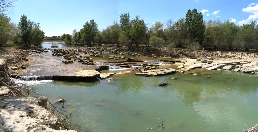 Canal Gallego junto Sotonera by René Lacaze