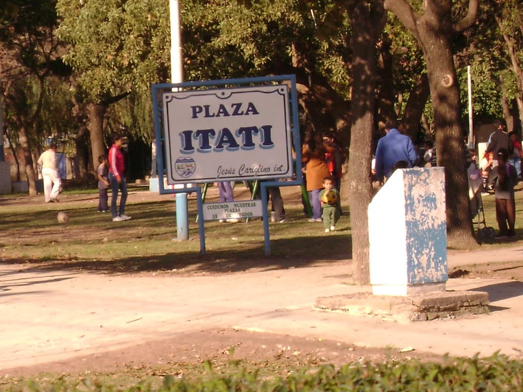 Plaza Puerto Argentino (ahora Itati) by patry23